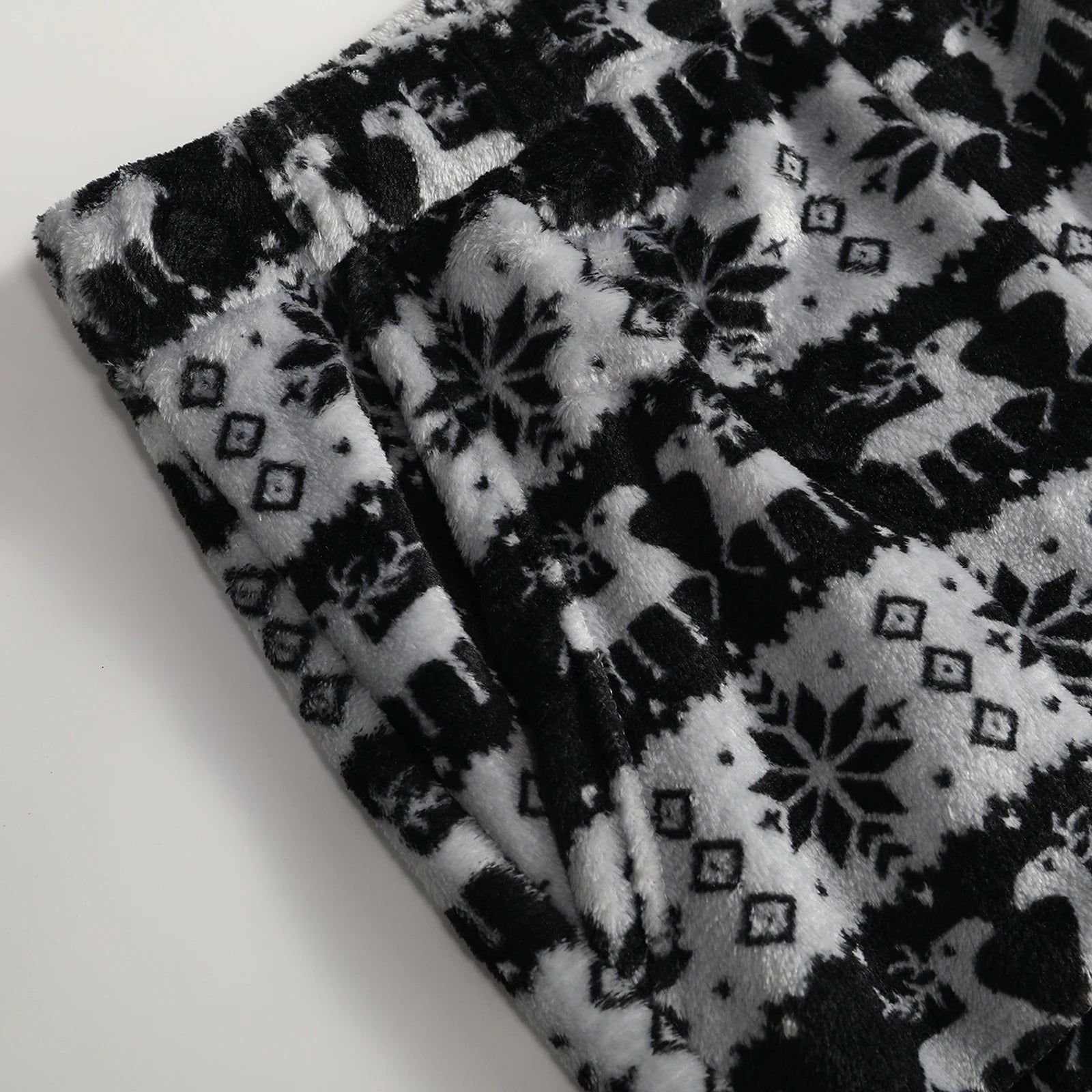 Women Christmas Printed Pajama Pants Winter Warm Soft Plush Sleep Pants Comfy Elastic Waist Home Clothes Bottoms with 2 Pockets