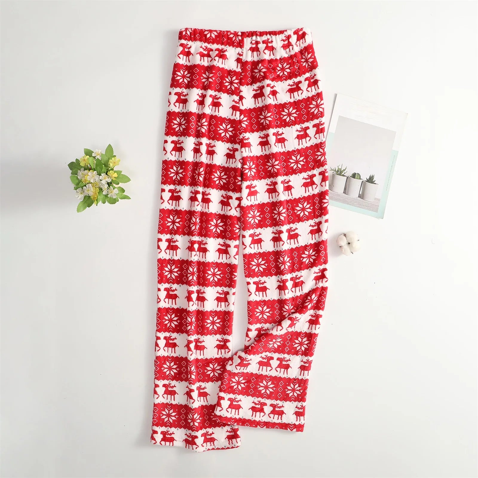 Women Christmas Printed Pajama Pants Winter Warm Soft Plush Sleep Pants Comfy Elastic Waist Home Clothes Bottoms with 2 Pockets