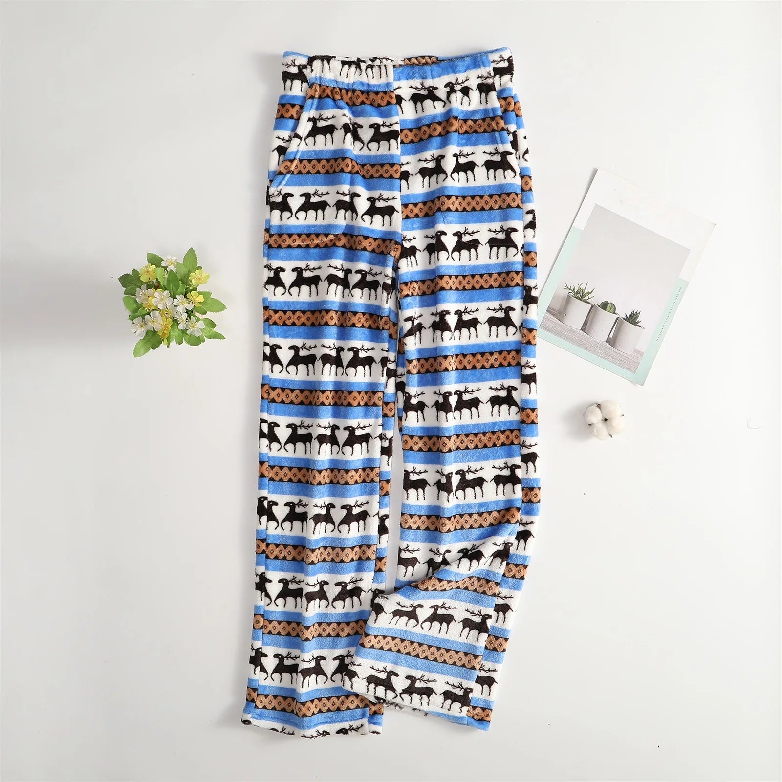 Women Christmas Printed Pajama Pants Winter Warm Soft Plush Sleep Pants Comfy Elastic Waist Home Clothes Bottoms with 2 Pockets