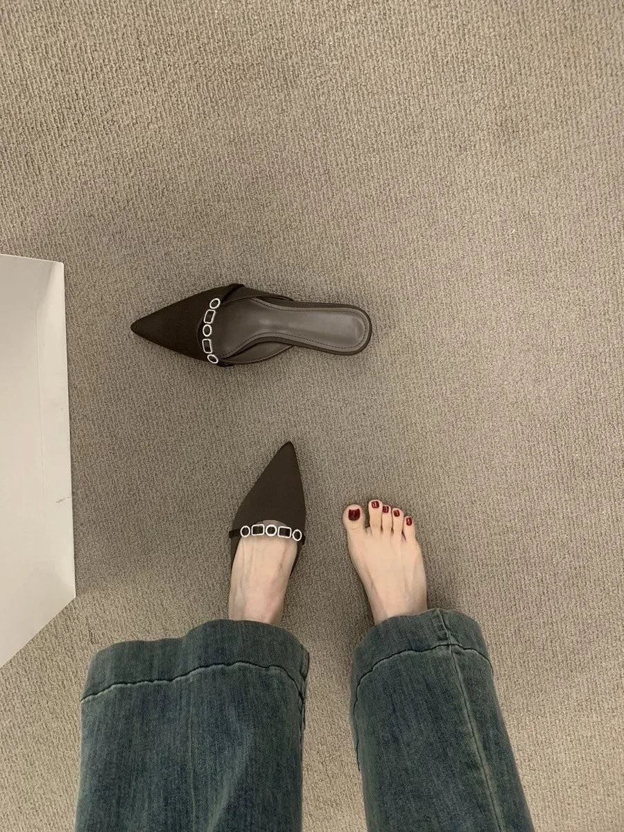 Sandalias De Mujer Verano 2025 Luxury Women's Sandals in Summer Design Pointed Low Heel Sexy Women's  Outdoor Muller Shoes.