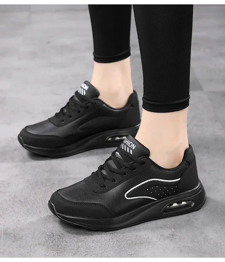 2025 New Women's Fashionable Sneakers Leather Women's Casual Shoes Lace Up Flat Shoes Ladies Lightweight Fitness Walking Shoes