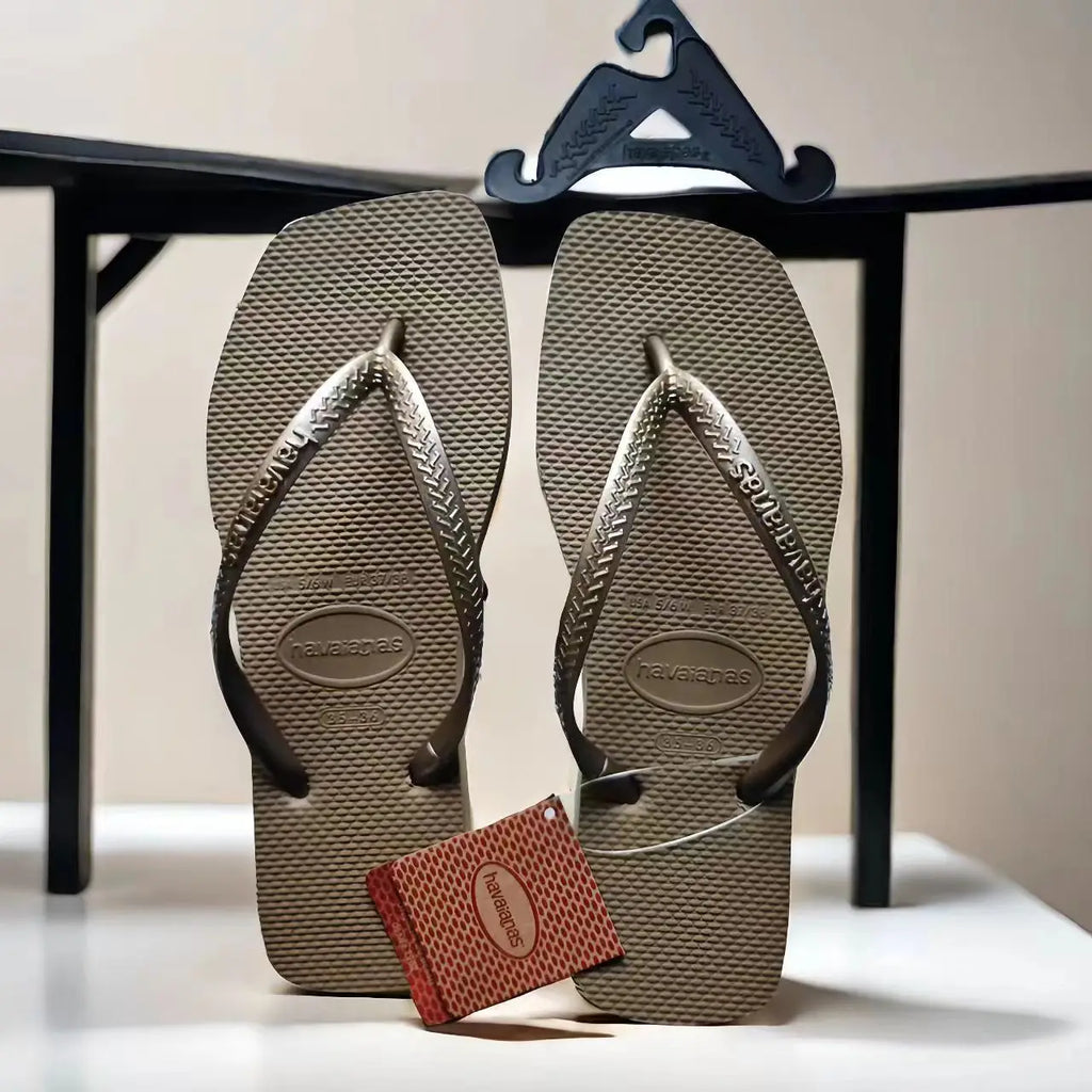 Summer New 2025 Women Flip Flops Summer Outdoor Slippers Travel Outdoor Beach Slippers Fashionable Women Shoes Zapatos De Mujer