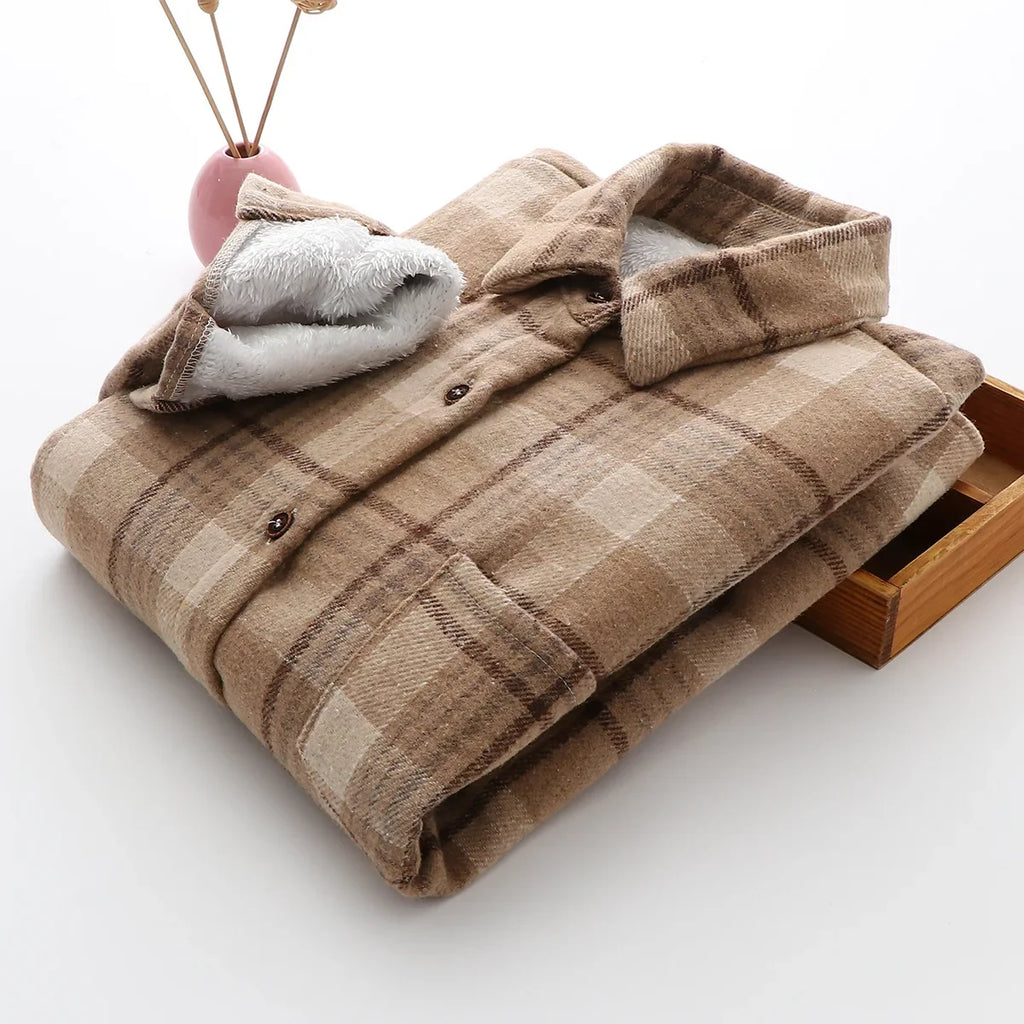 Fashion Thick Velvet Plaid Shirts Women Autumn Winter Keep Warm Blouses and Tops New Casual Slim Female Clothes Outwear REFW