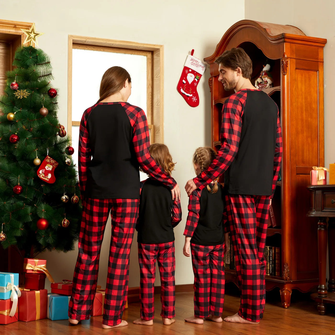 Christmas Pajamas Family Look Outfits Santa Claus Print Underwear Women Matching Clothes Set Casual Loose Sleep Men Clothing